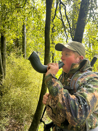 Roaring horn